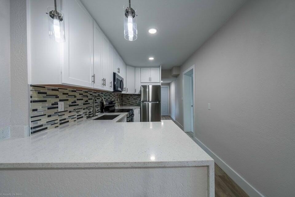 1405 Nw 7th Ter - Photo 6 of 31