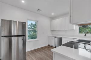 featured image of 1320 Elmwood Ave ##3
