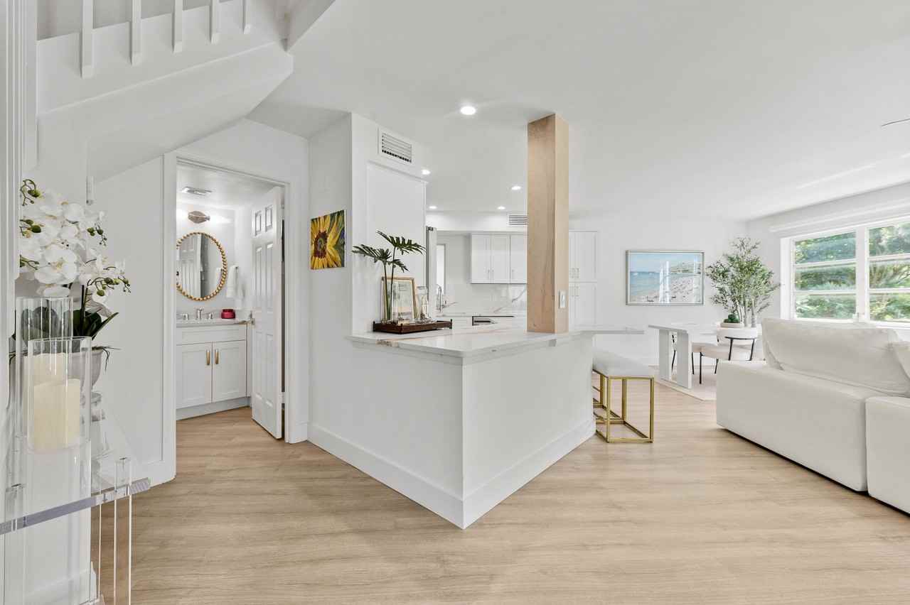 288 Seabreeze Cir - Photo 5 of 36