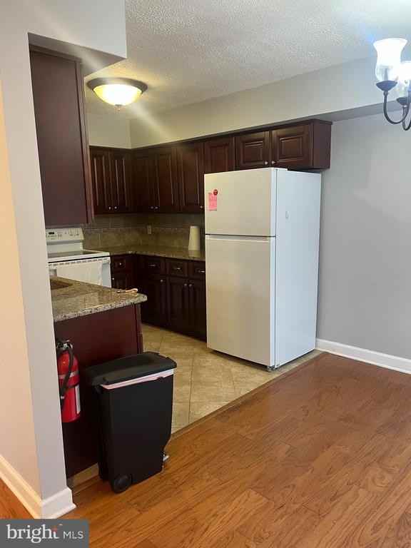 505 Gregorys Way - Photo 4 of 12