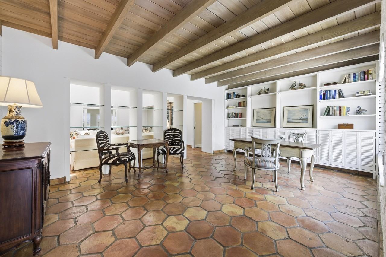 3208 N Flagler Dr - Photo 7 of 50