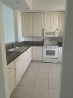 featured image of 1 Harbour Isle Ph01 Drive E #1