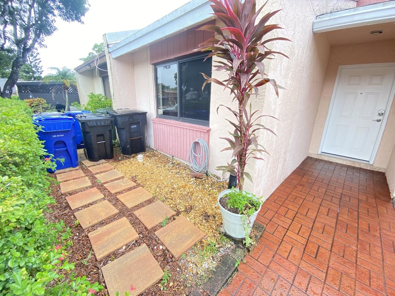 6729 Nw 29th Way - Photo 3 of 20