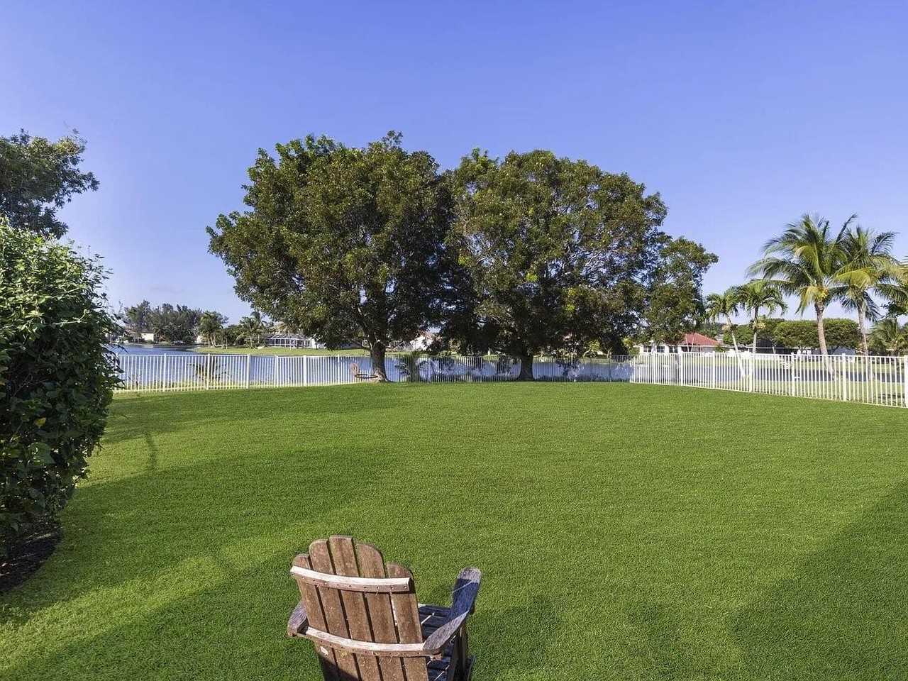 7782 Hoffy Cir - Photo 2 of 27