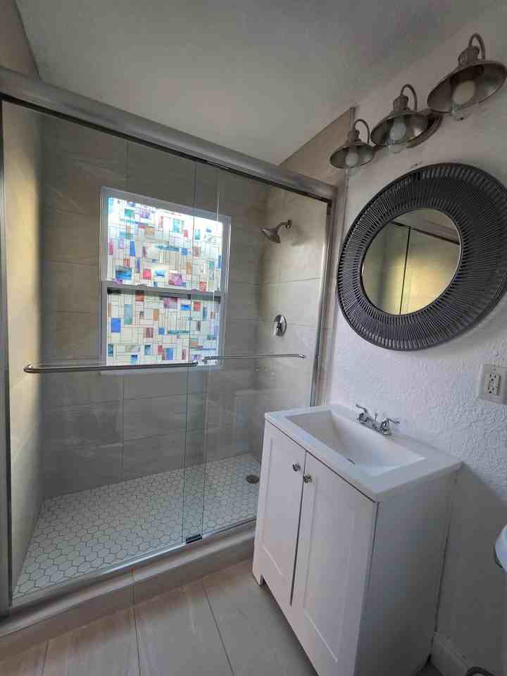 803 Selkirk St #1-2 - Photo 2 of 15