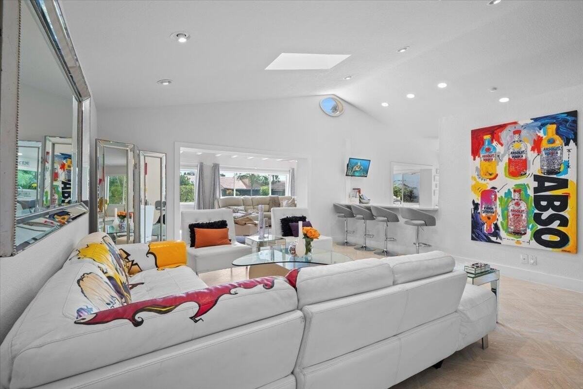 5534 Ainsley Ct - Photo 4 of 35