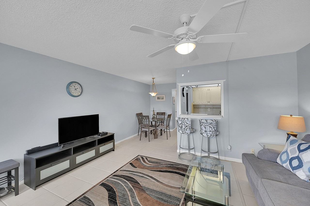 371 Durham L - Photo 4 of 27