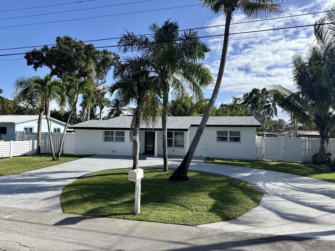 4540 Sw 28th Ter - Photo 2 of 30