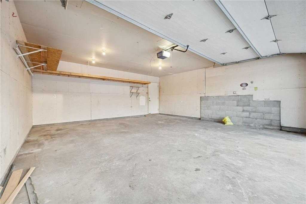 3824 Tower Pond Dr - Photo 2 of 32