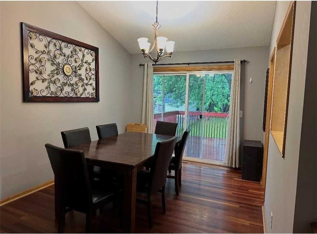 1657 Helena Rd N - Photo 4 of 16