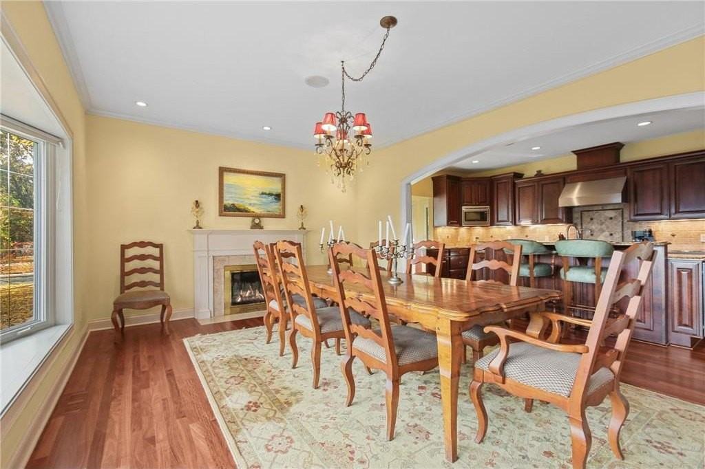 5604 Sherwood Ave - Photo 6 of 41