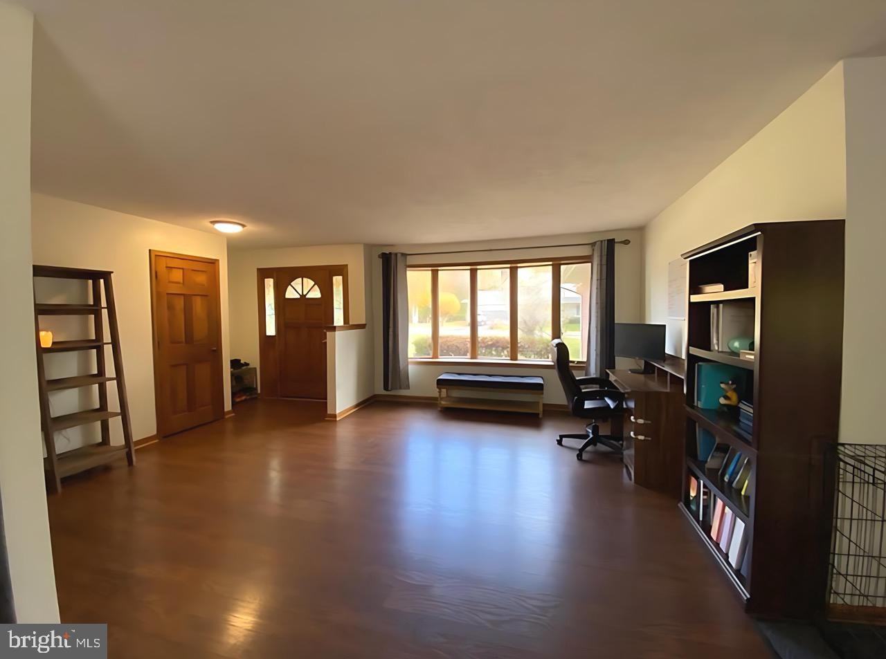 8624 Valley Dr - Photo 2 of 25