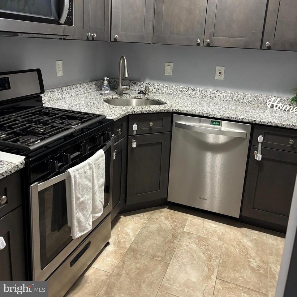 103 Sandstone Ct - Photo 2 of 8