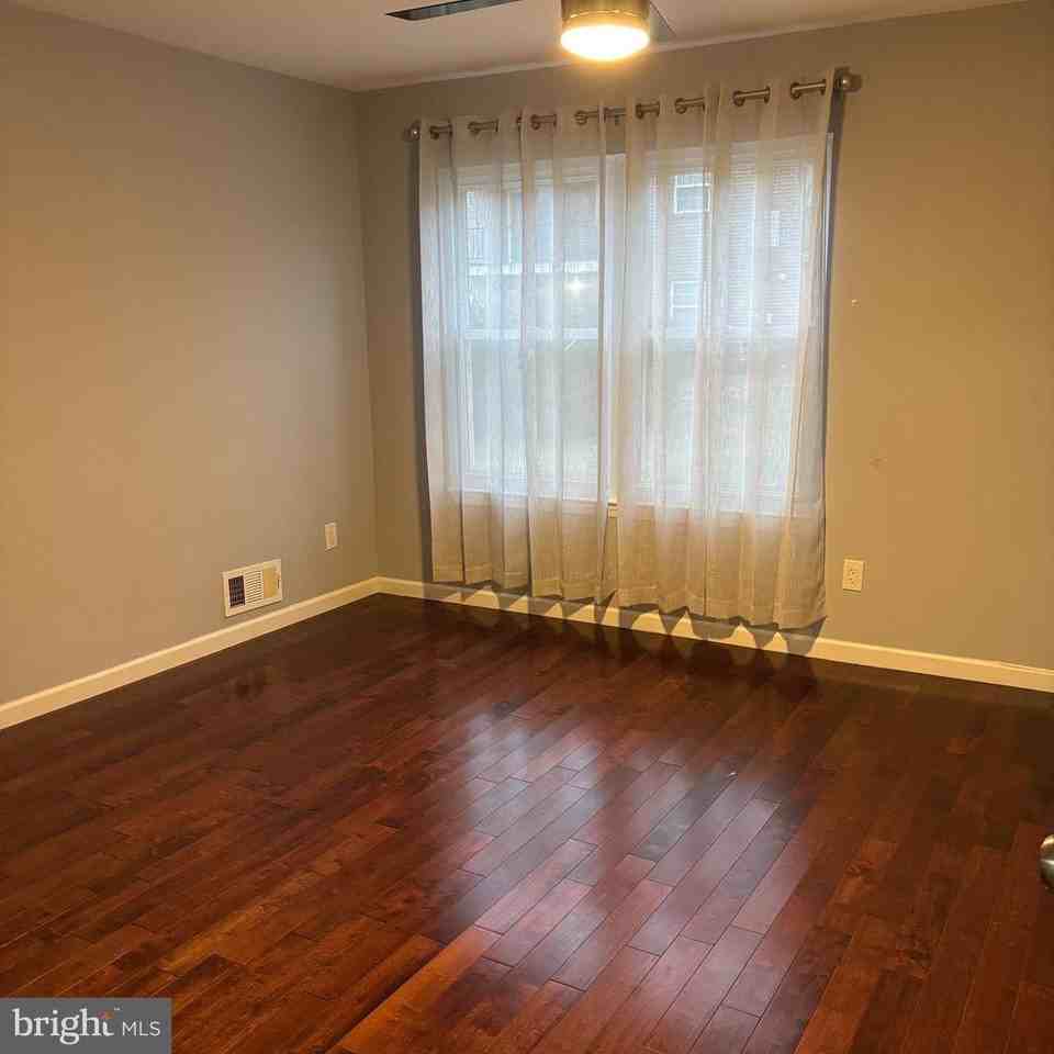 103 Sandstone Ct - Photo 4 of 8