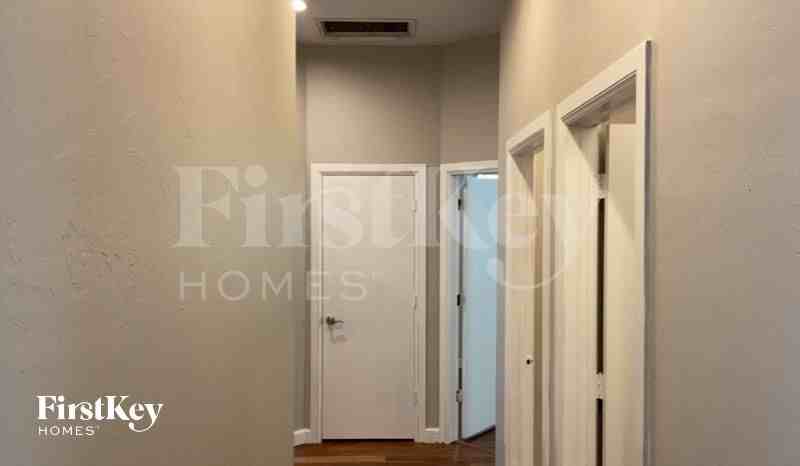 17313 Ridgewood Dr - Photo 5 of 11