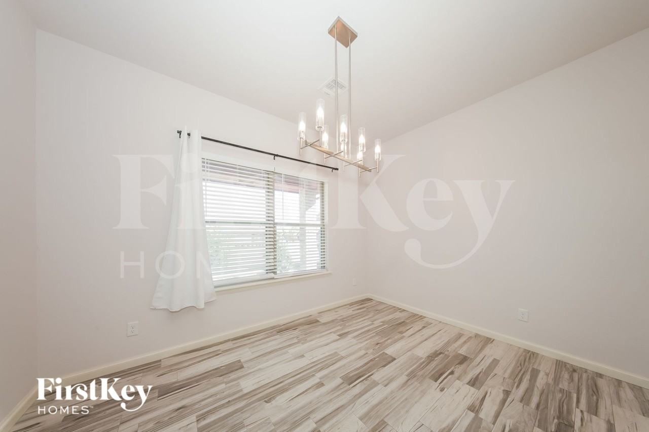 4409 Hunterfield Ave - Photo 6 of 19