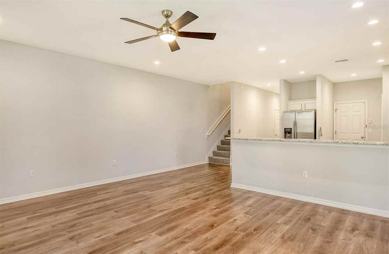 1262 Grantham Dr - Photo 3 of 46