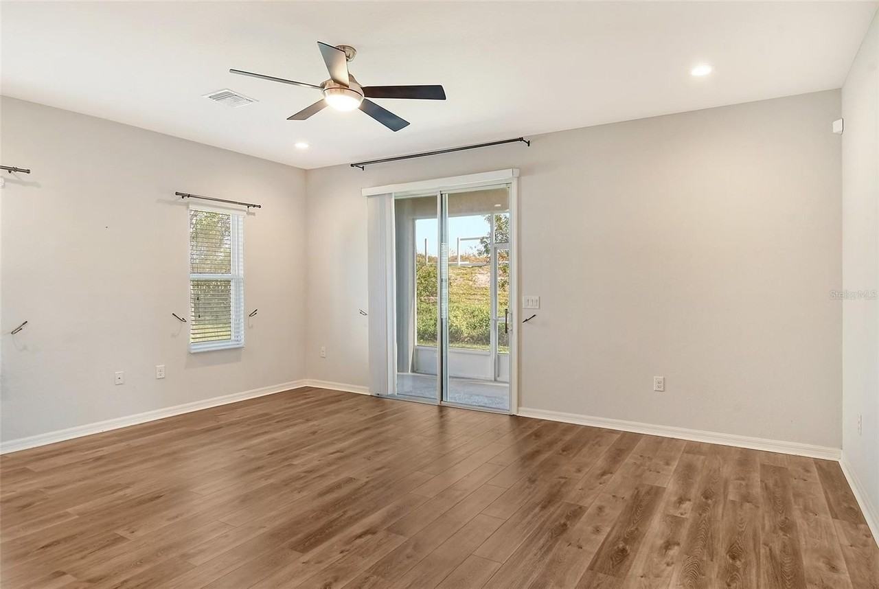 1262 Grantham Dr - Photo 4 of 46