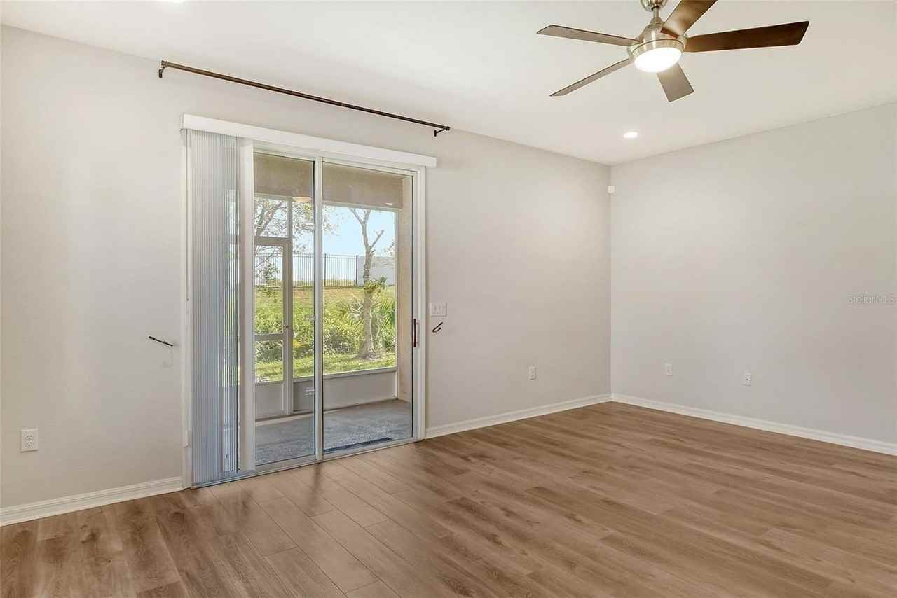 1262 Grantham Dr - Photo 5 of 46