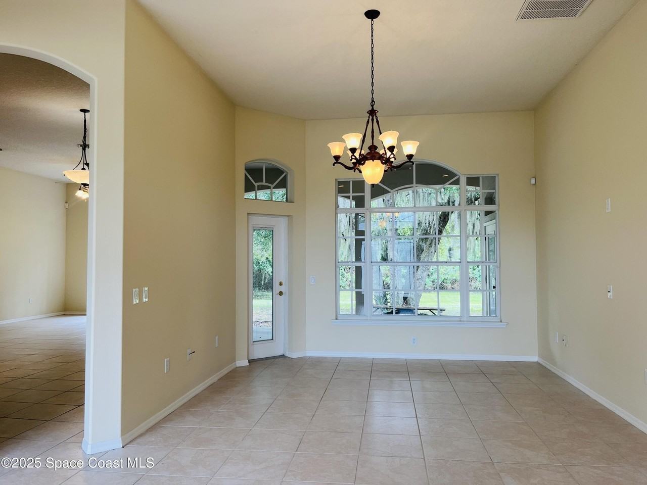 5810 Eagle Way - Photo 3 of 19