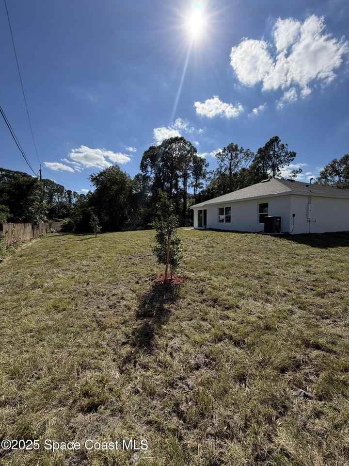 881 Hollahan Rd Se - Photo 6 of 19