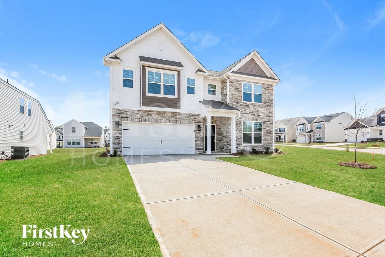 446 Yoshino Cherry Dr - Photo 2 of 15