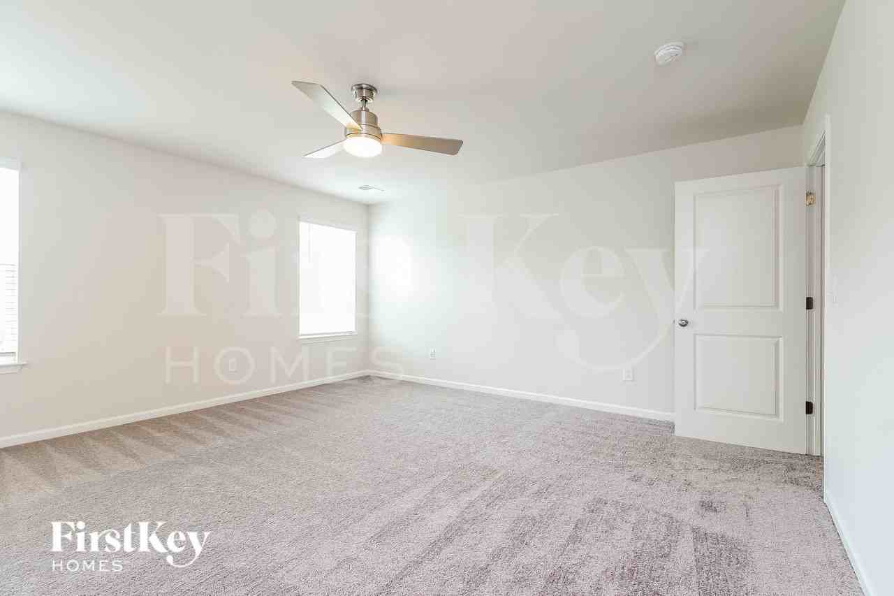 621 Goldburn Way - Photo 7 of 16