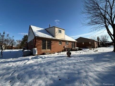 2132 Winchester Rd - Photo 4 of 27