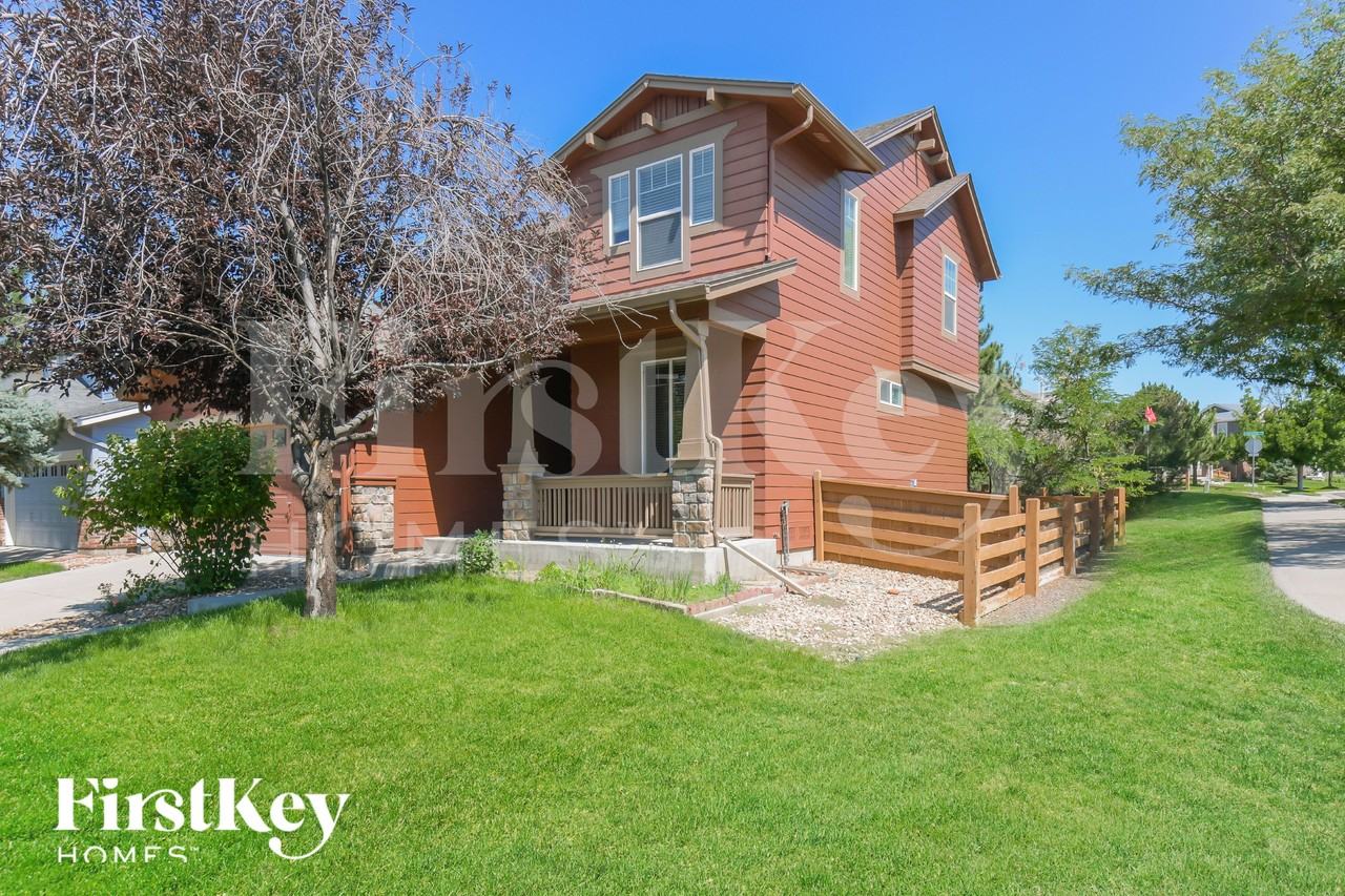 10518 Ouray St - Photo 2 of 15