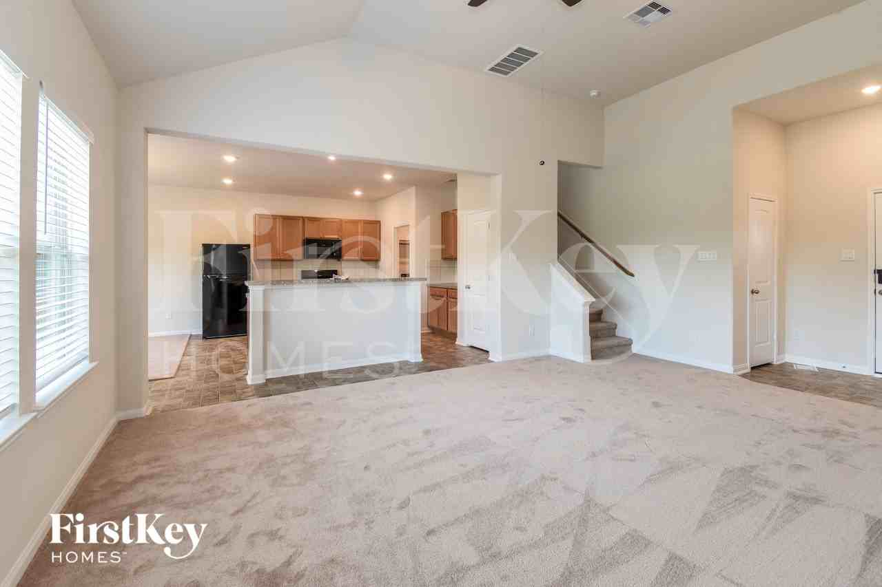 6459 Blimp Base Rd - Photo 4 of 15