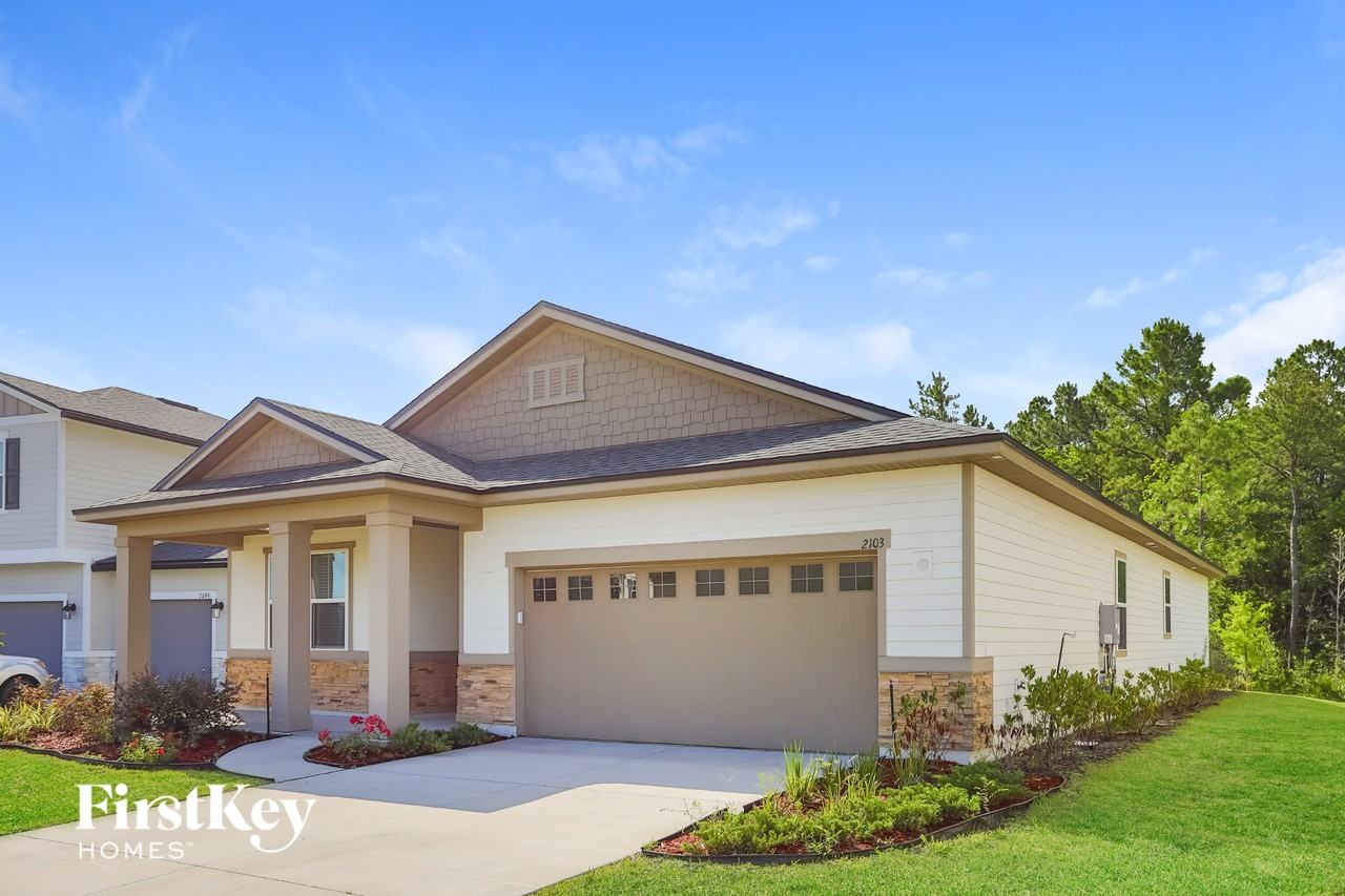 2103 Amberly Dr - Photo 2 of 15