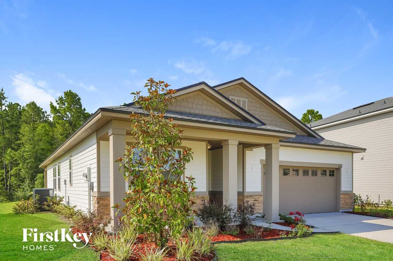 2103 Amberly Dr - Photo 3 of 15