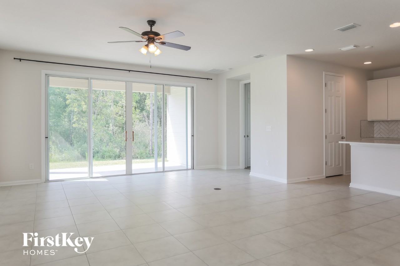 2103 Amberly Dr - Photo 5 of 15