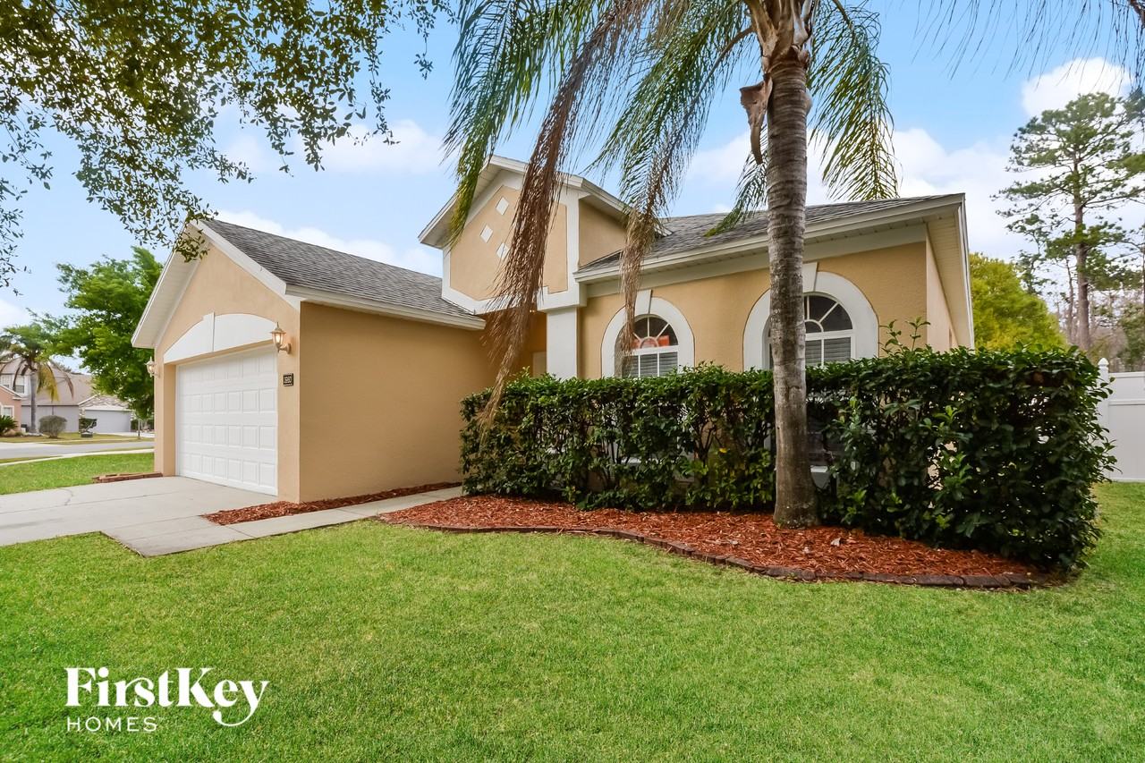 3960 Andover Cay Blvd - Photo 2 of 15