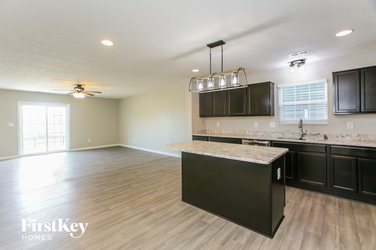 5846 Wintersweet Ln - Photo 7 of 15
