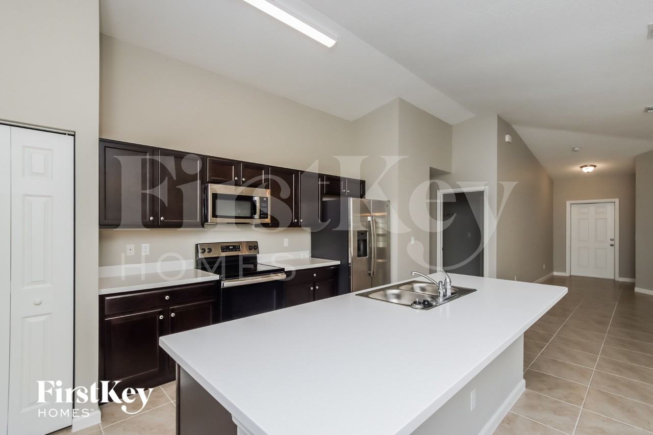 1468 Rankin Ave Se - Photo 5 of 15