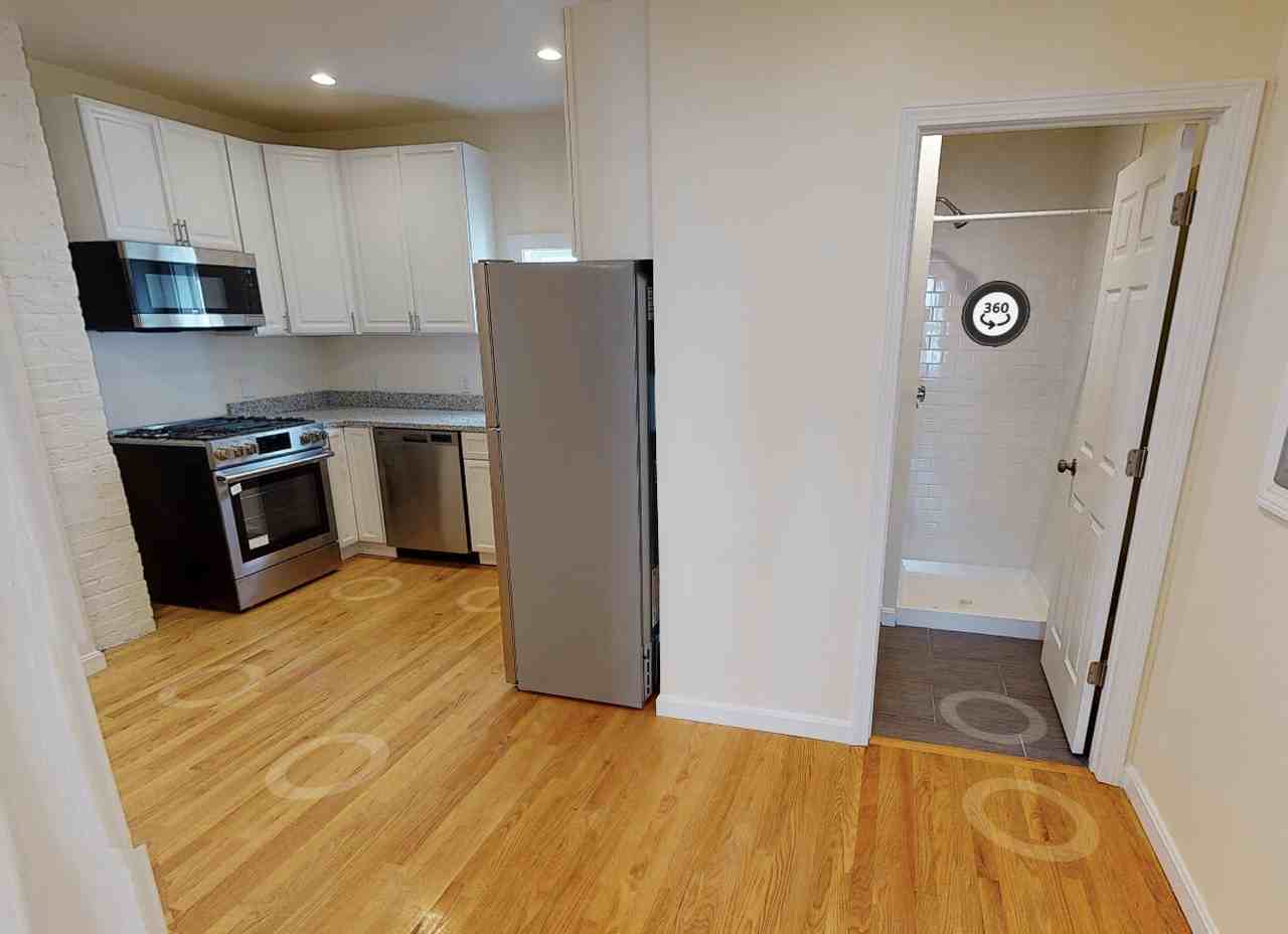 525 E 3rd St #2R - Photo 6 of 22