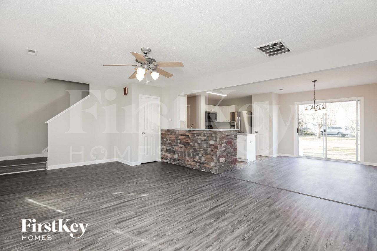 14337 Fokker Pl - Photo 3 of 15