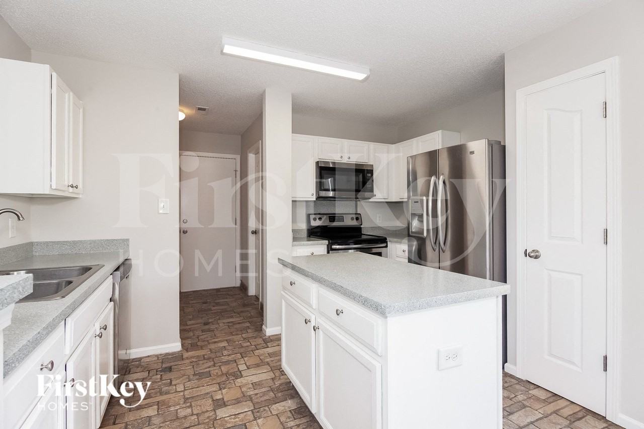 14337 Fokker Pl - Photo 7 of 15