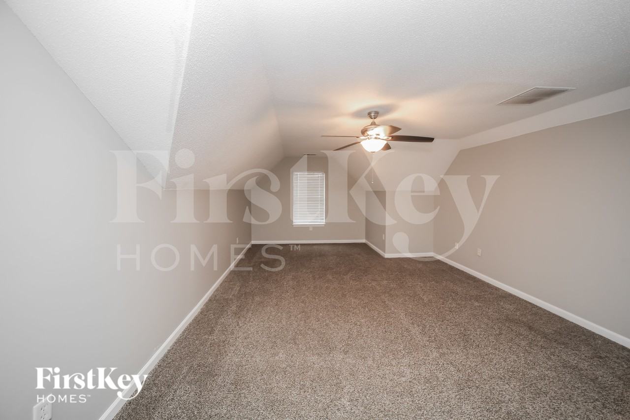 7226 Grapetree Trl - Photo 7 of 15