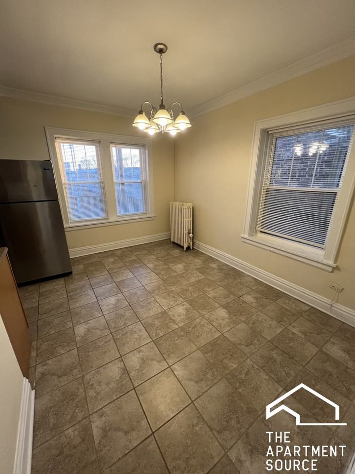 7212 Jackson Blvd #2E - Photo 3 of 14