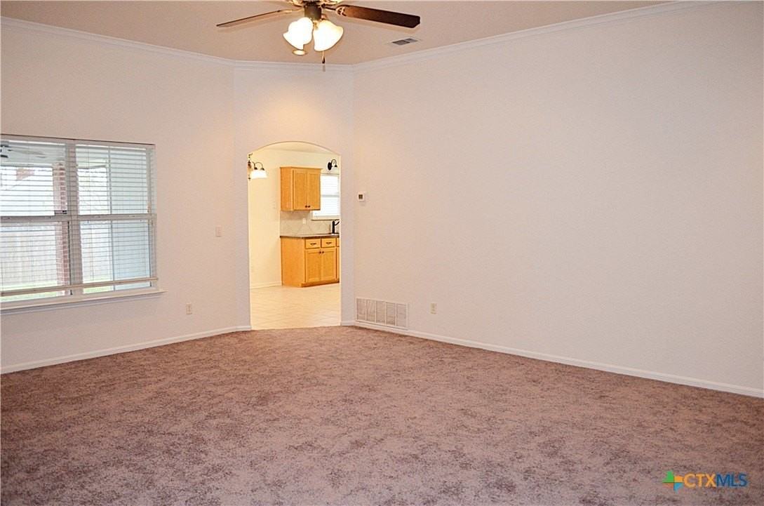 4902 Slate Ct - Photo 6 of 35