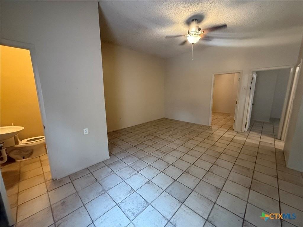 1410 Marlton St Apt 6 #6 - Photo 3 of 10