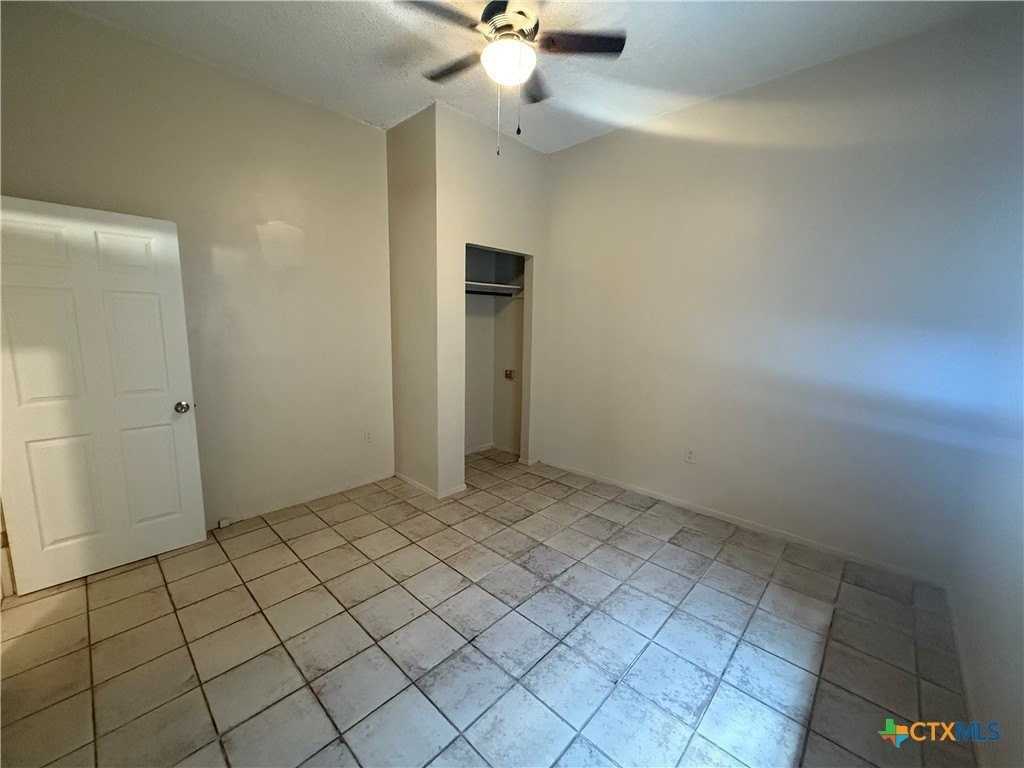 1410 Marlton St Apt 6 #6 - Photo 7 of 10