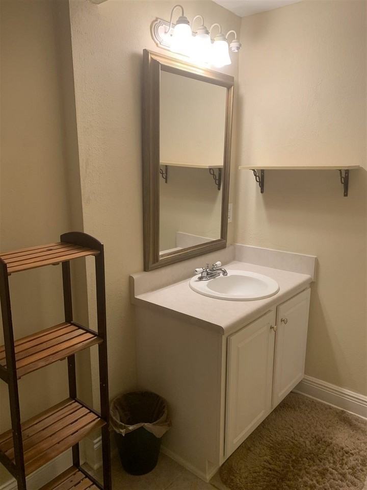 411 E 7th Ave Unit D #D - Photo 5 of 5