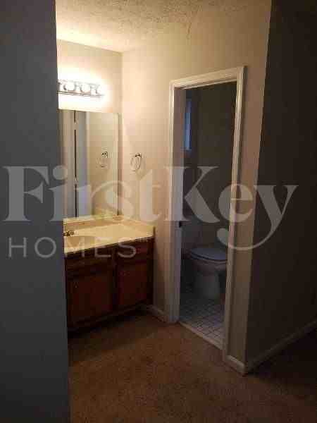 3396 Deshong Dr - Photo 7 of 16