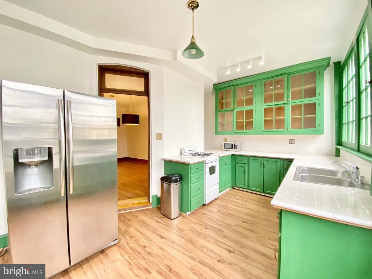 140 Bryant St Nw - Photo 5 of 33