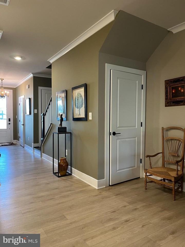 163 Merrick Way - Photo 4 of 24