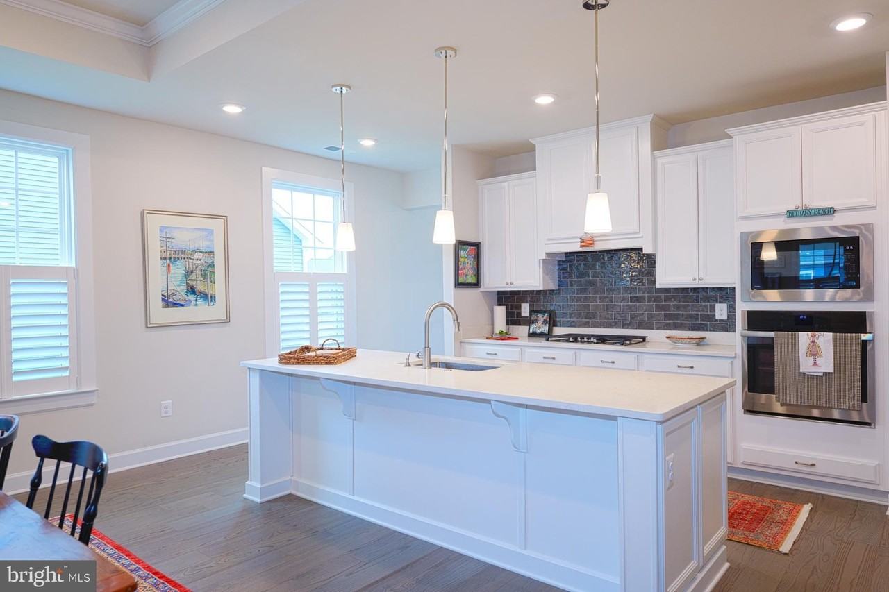 33173 Ponte Vecchio Plz - Photo 4 of 19