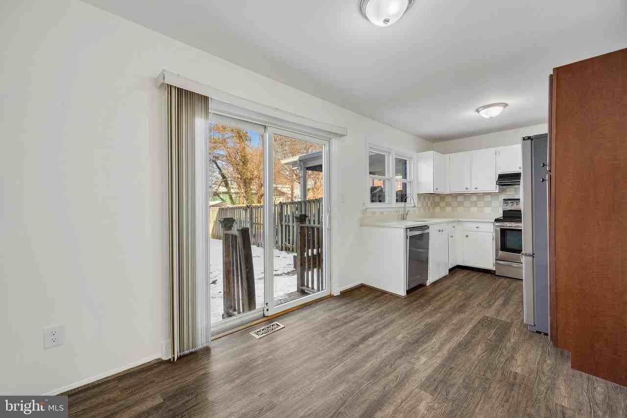 7662 Sherlock Ct - Photo 5 of 32